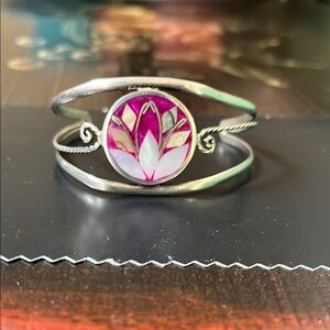VTG Alpaca Silver Mother of Pearl Abalone Mosaic Lotus Flower Cuff Bracelet